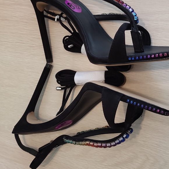 Schultz suede sandal/shoe - Picture 5 of 11